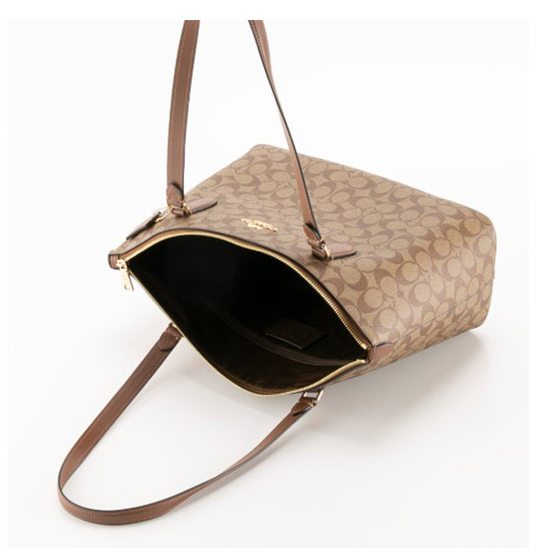 COACH★GALLERY TOTE IN SIGNATURE CANVAS CH504