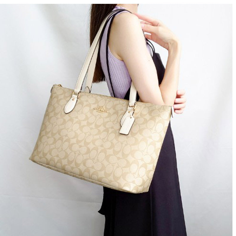 COACH★GALLERY TOTE IN SIGNATURE CANVAS CH504